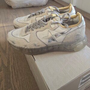Golden Goose Running Sole Low-Top Sneakers